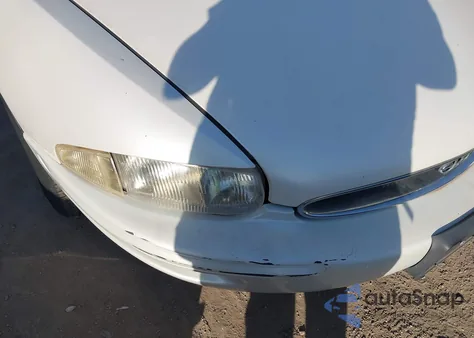 1999 Buick Riviera z USA, uszkodzony, nr VIN 1G4GD2210X4701088